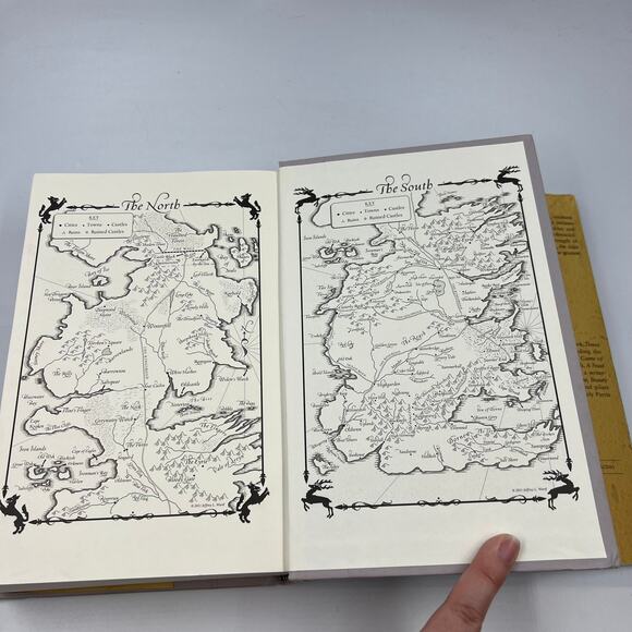 George Martin A Dance With Dragons Hardcover Book HBO Game Of Thrones - Picture 3 of 12